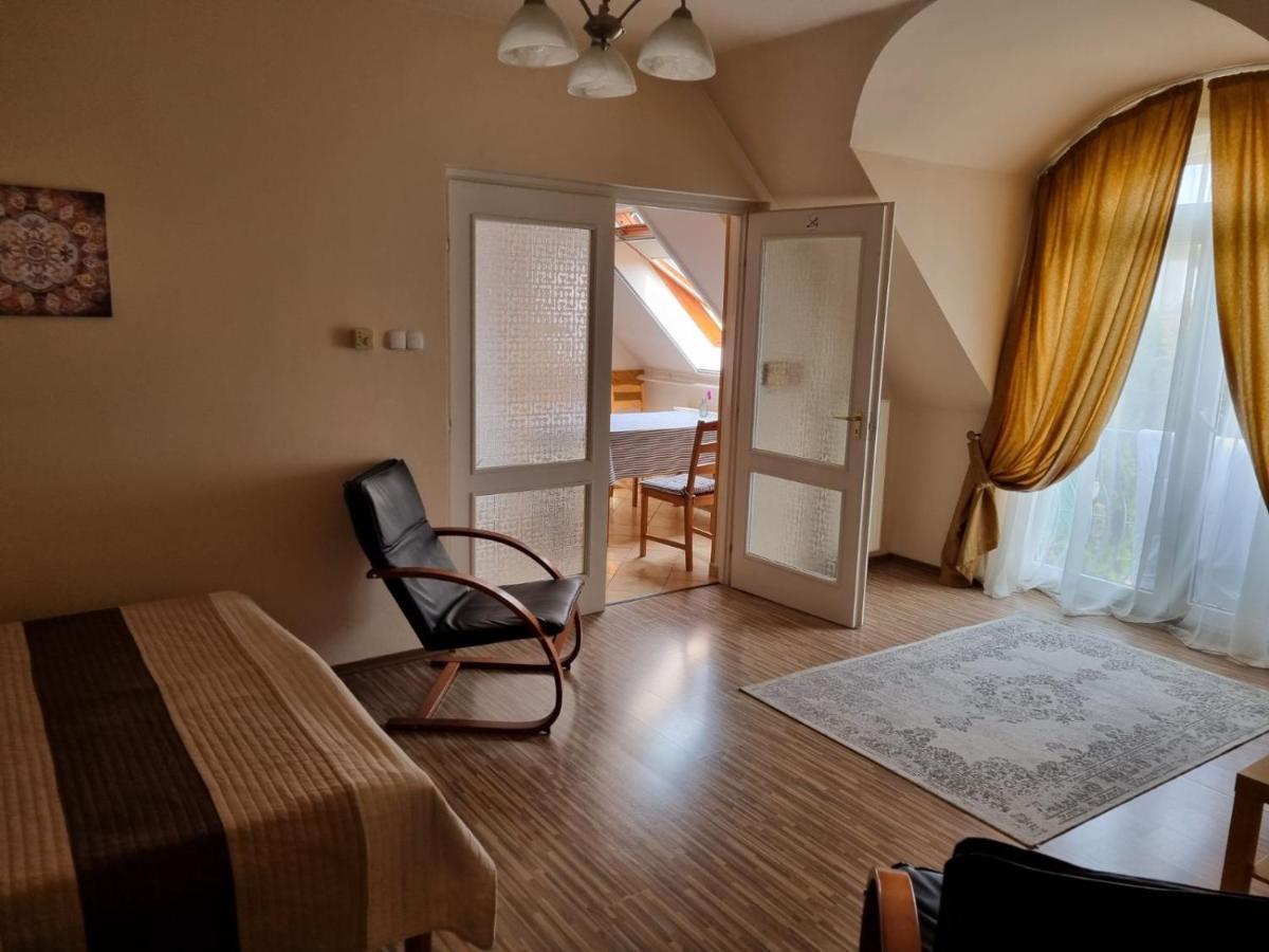 Körteszirom Apartman Eger Kültér fotó